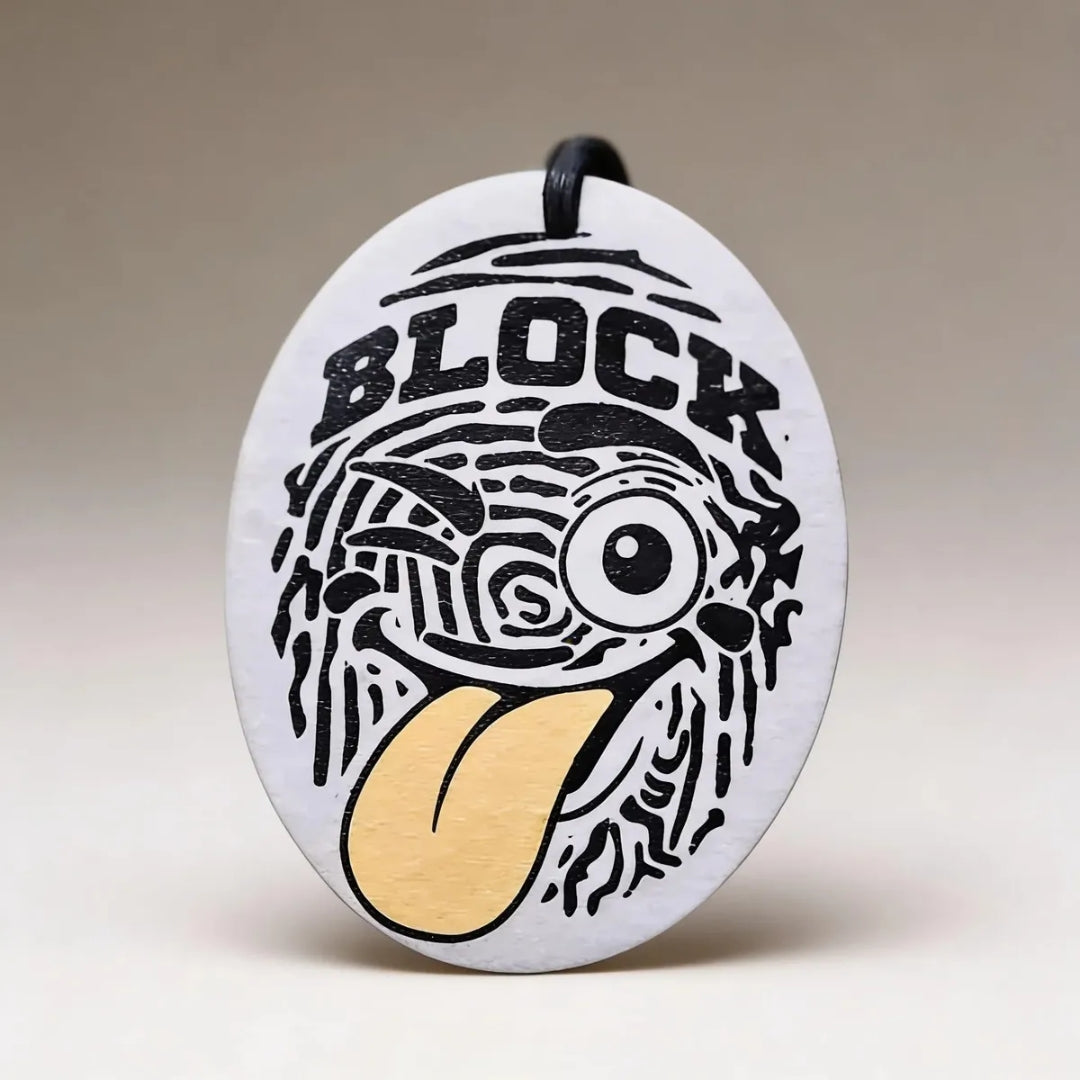 Perfume Para Carro Carblock + Restaurador De Partes Negras Blackblock + Ambientador Colgante Emojiblock